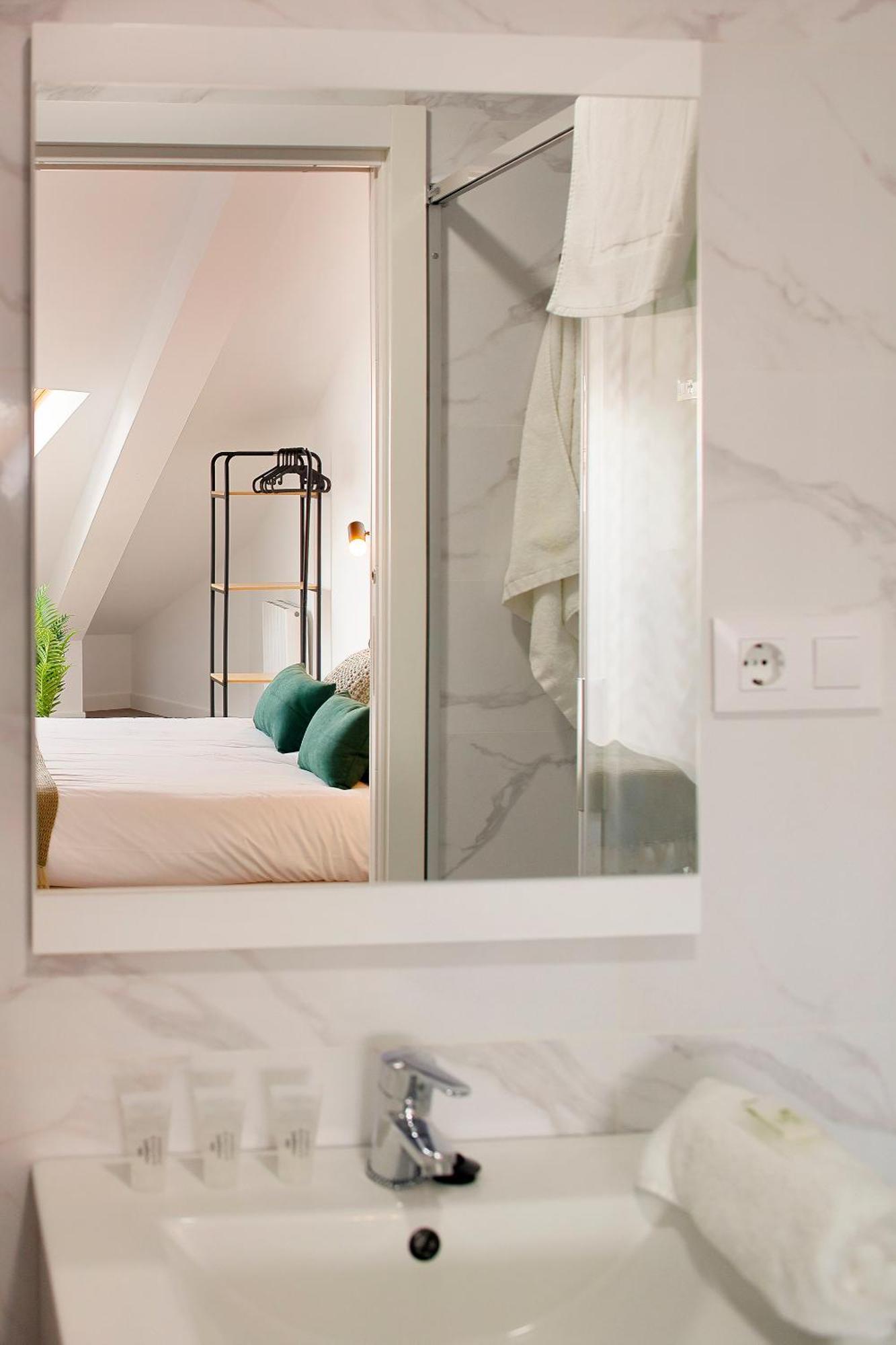 Apartamentos Sobrecantu Oviedo Eksteriør billede